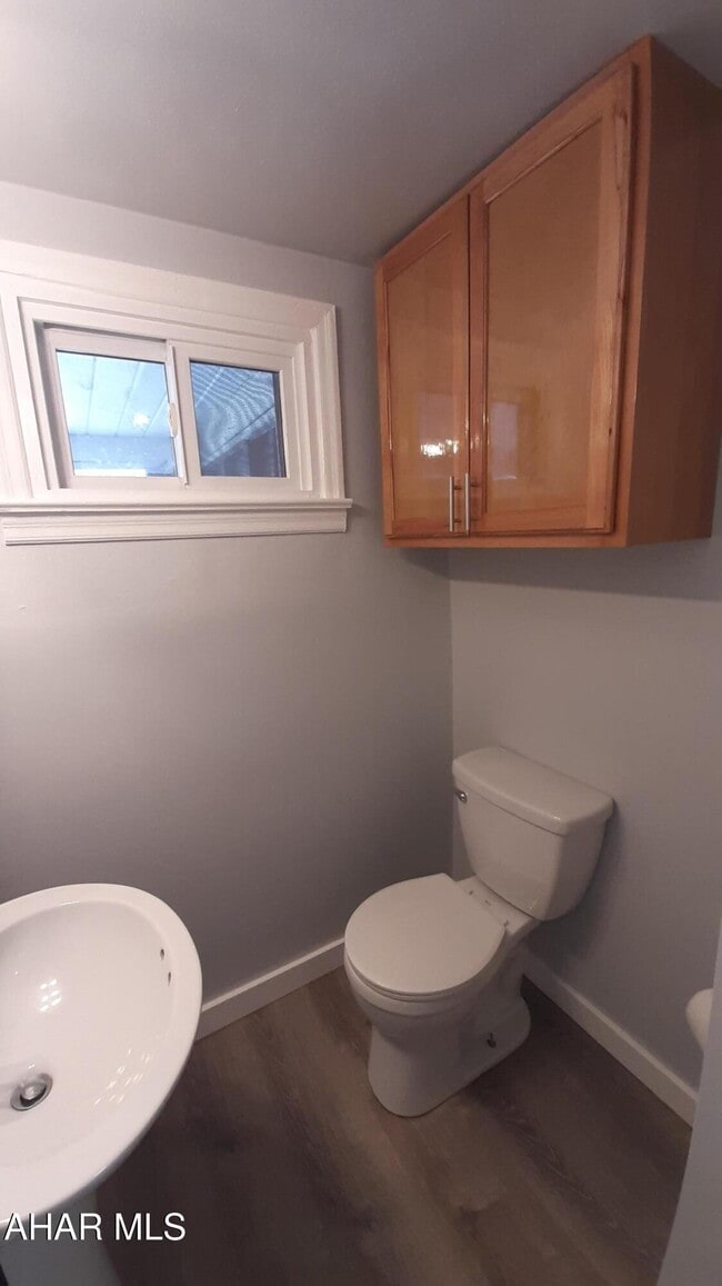 Building Photo - 314 Pennsylvania Ave