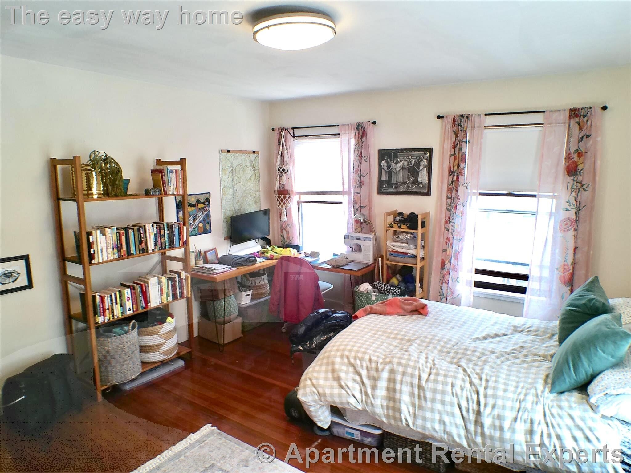 Building Photo - 26 Dover St