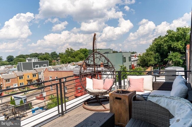 Building Photo - 1631 Montello Ave NE