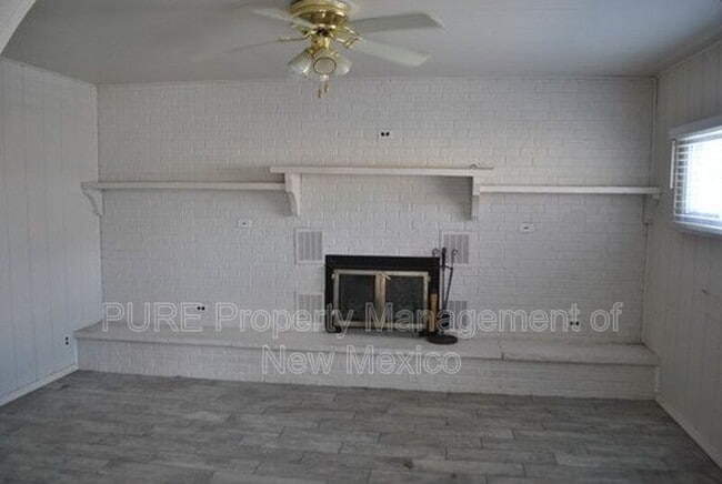 Building Photo - 3307 Edgecliff Dr