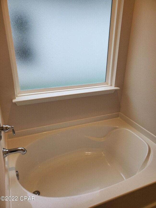 Building Photo - 326 Emerald Cove St