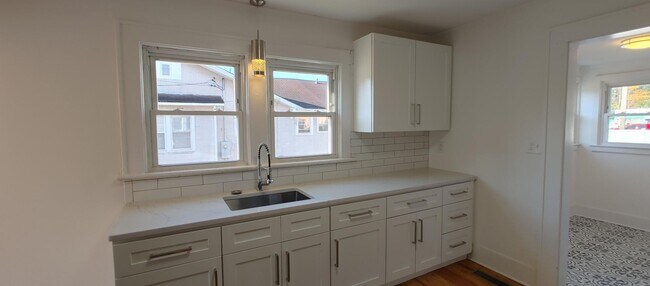 Building Photo - LEASE ONLY - 2219 Lyndon Ave.
