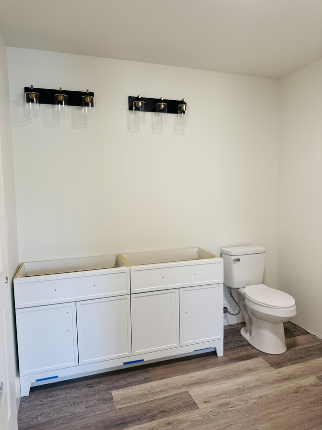 Building Photo - 221 Sheffield Dr