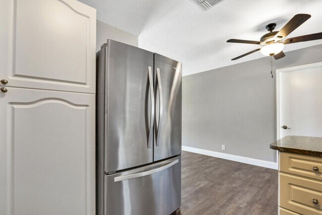 Building Photo - 105 Wingate Dr