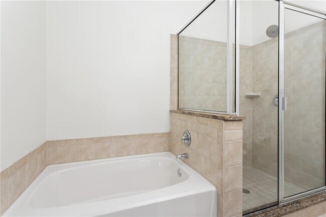 Building Photo - 870 Inman Vlg Pkwy NE