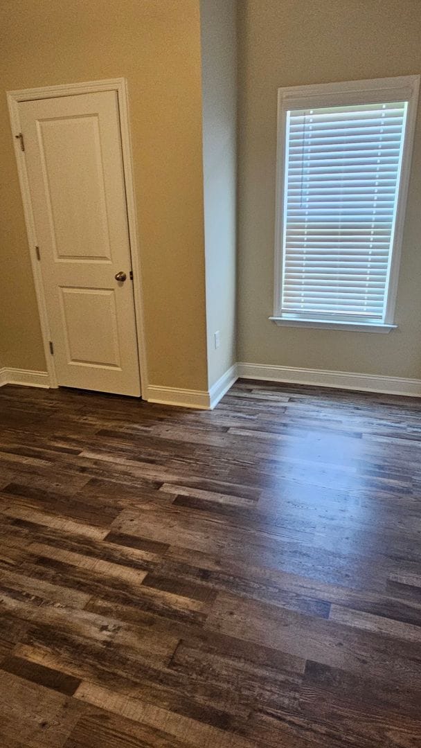 Building Photo - Knights Landing four bedroom home