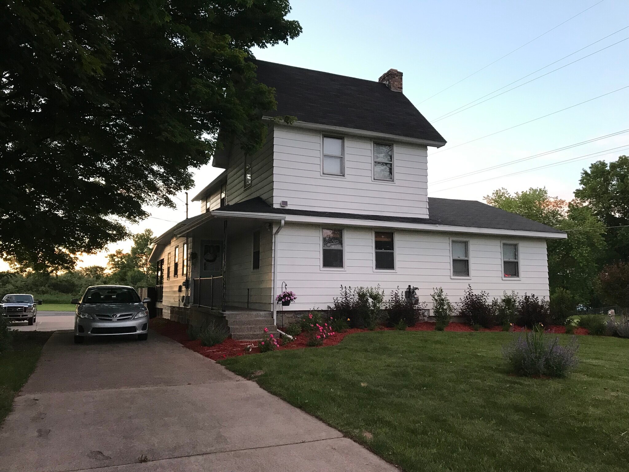 Building Photo - 5585 Belding Rd NE