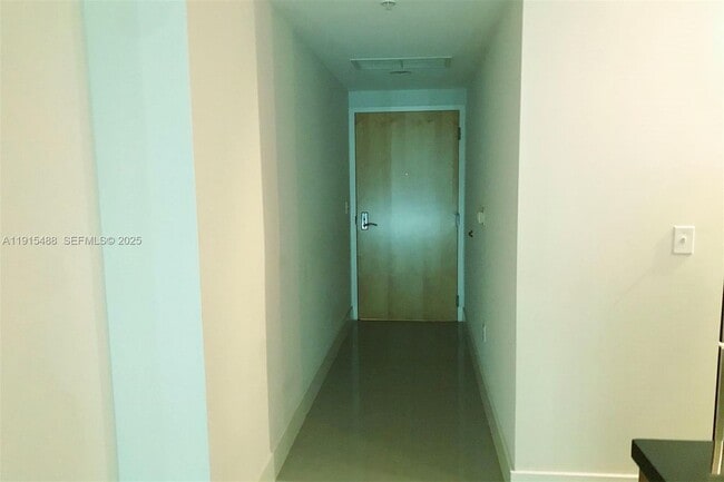 Building Photo - 253 NE 2nd St