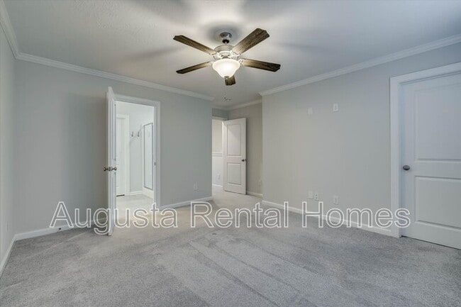 Building Photo - 504 Vinings Dr