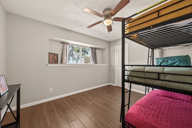 Building Photo - 8307 Carvel Ln