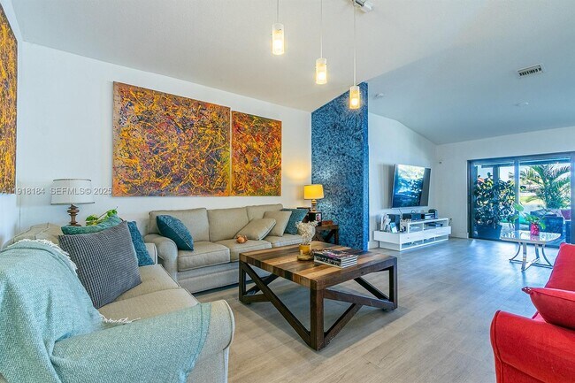 Building Photo - 12101 SW 135th Terrace