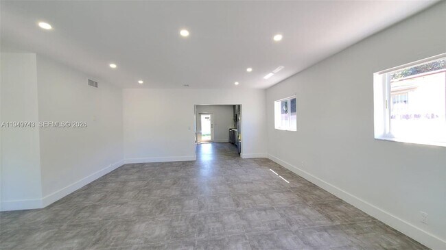 Building Photo - 238 NW 45th St