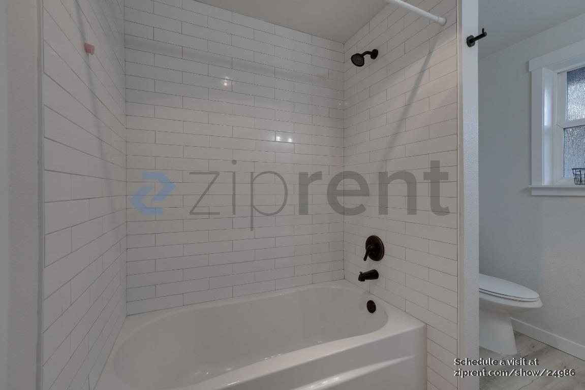 Building Photo - 732 Natalie Pl