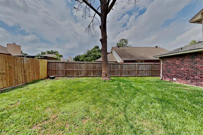 Building Photo - 10435 Goodrum Rd