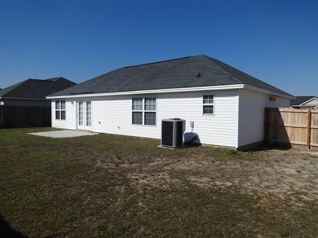 Building Photo - 35 Bostwick Drive