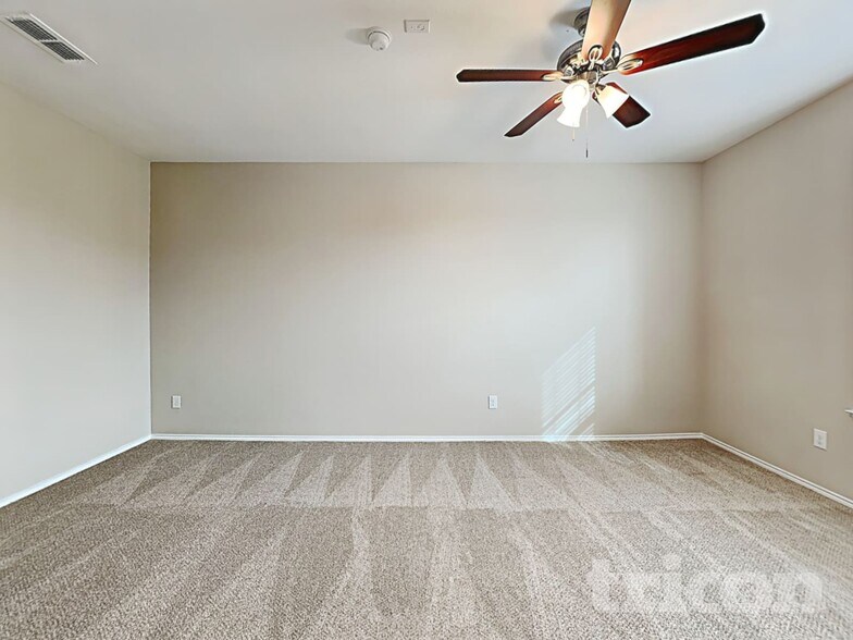 Building Photo - 404 Chert Ln