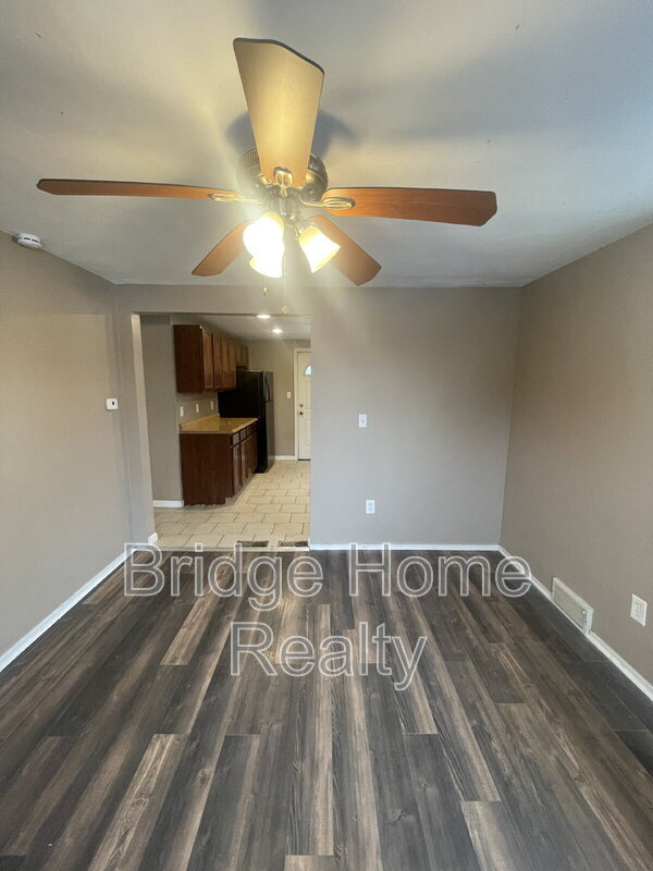 Building Photo - 149 Parkwood Rd