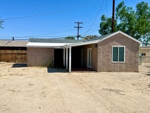 Building Photo - 6551 La Luna Ave