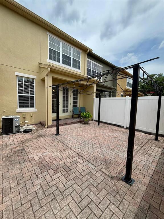 Building Photo - 7716 Fordson Ln