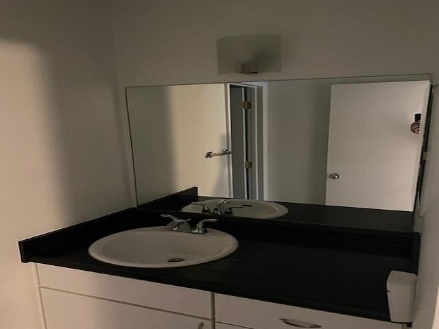 Building Photo - 513 Westwood Dr