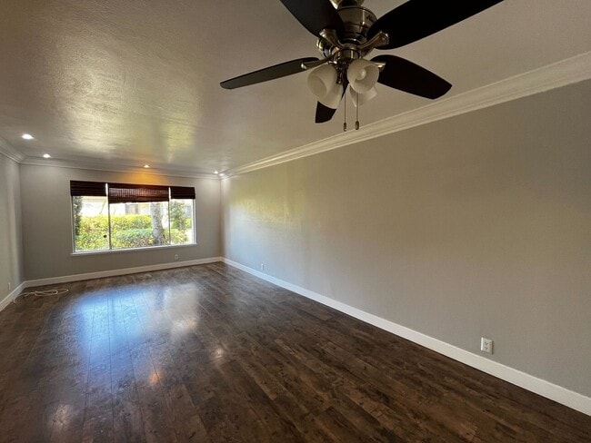 Building Photo - Spacious 3-Bedroom Home for Lease in Prime...
