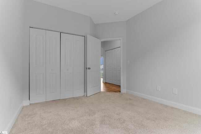 Building Photo - 111 Royal Pine Wy.