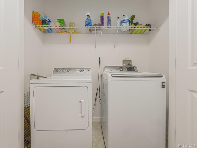 Building Photo - 1115 Balsam Dr