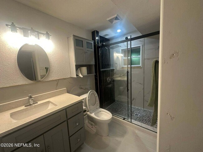 Building Photo - 1744 Debutante Dr