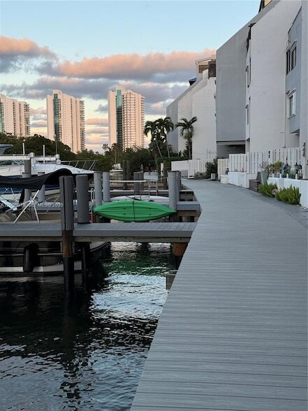 Building Photo - 456 Poinciana Island Dr
