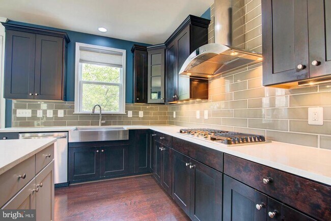 Building Photo - 42262 Knotty Oak Terrace