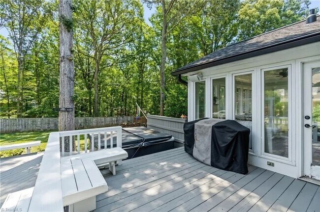 Building Photo - Beautiful Updated Home for Rent in New Irv...