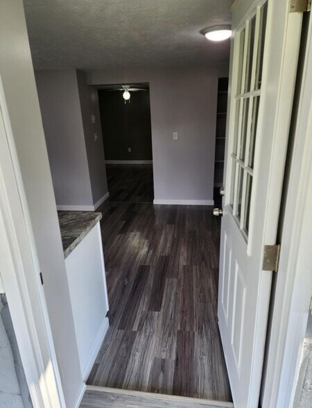 Building Photo - 5243 Highland Rd