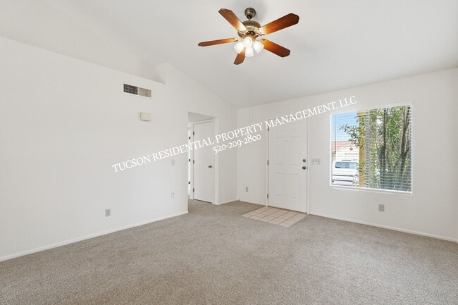 Building Photo - 9960 E Banister Dr