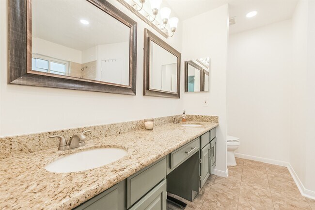 Building Photo - 1538 Park Meadow Dr