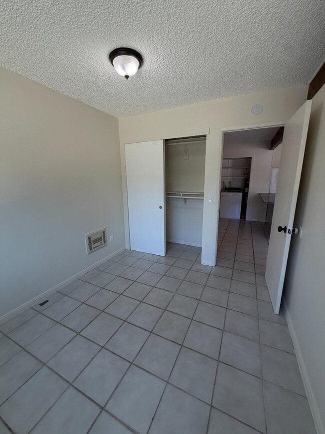 Building Photo - 8209 Jema Way