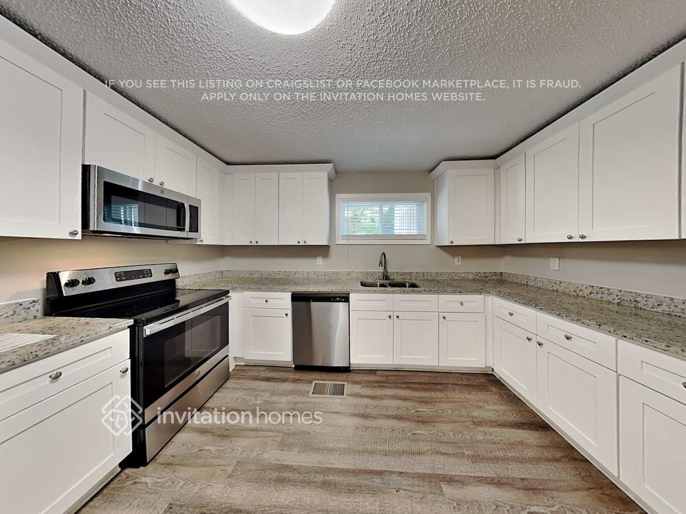 Building Photo - 5789 Chisholm Trail SW