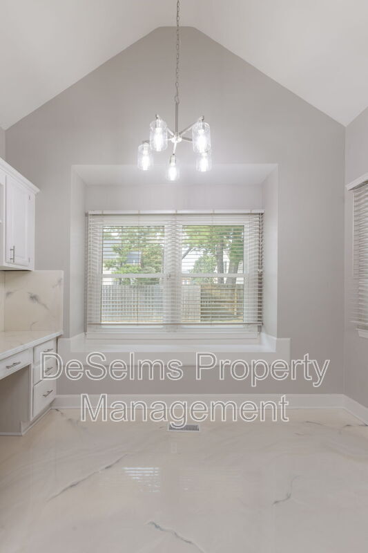 Building Photo - 1012 Beech Tree Ln