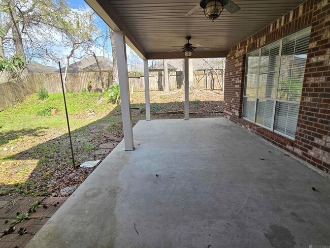 Building Photo - 9235 Worthington Lake Ave