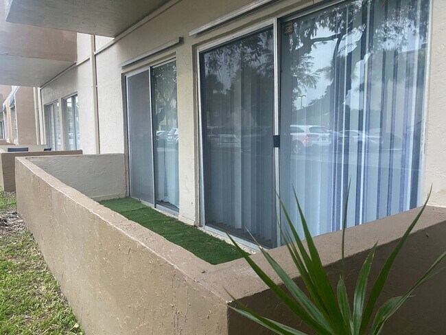 Building Photo - 7755 SW 86th St