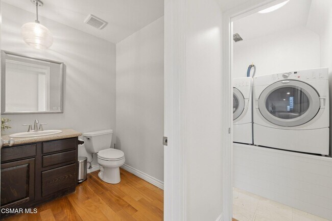Building Photo - 4501 Regents Ct