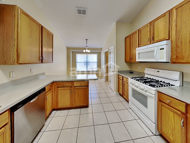 Building Photo - 24418 Summer Nights Ct