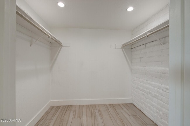 Building Photo - 5321 N 79th Way