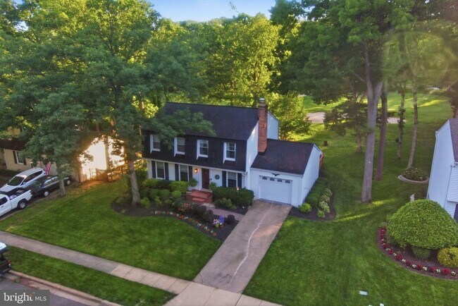 Building Photo - 15730 Vista Dr