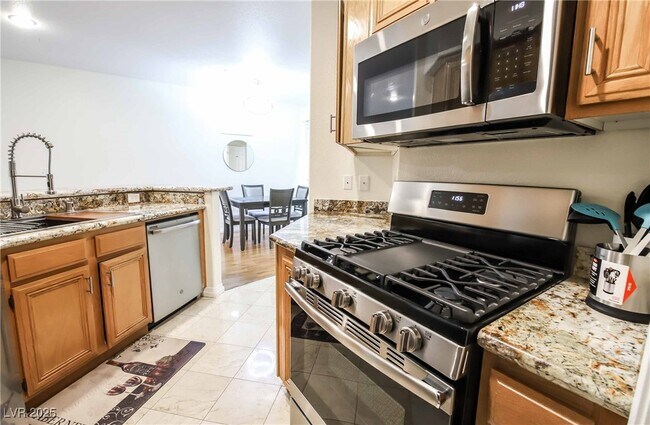 Building Photo - 7135 S Durango Dr