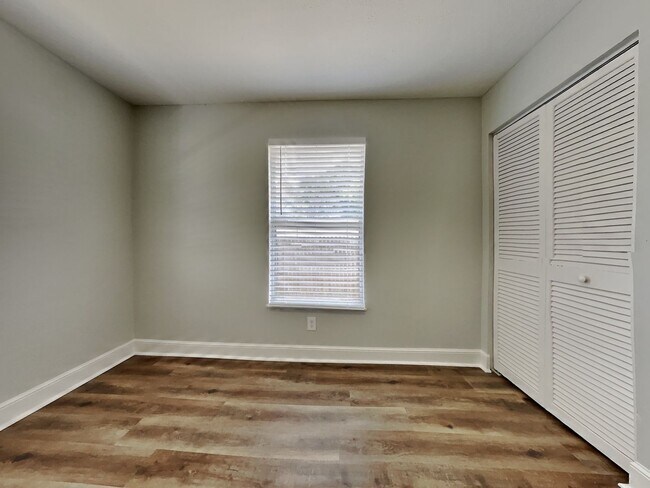 Building Photo - Newly Renovated Single Family Home | 3 BR/2BA | Fenced Backyard