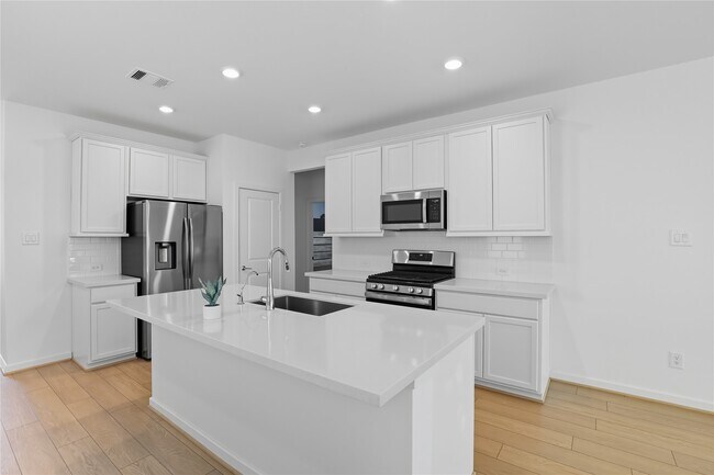 Building Photo - 21811 White Bellflower Ln