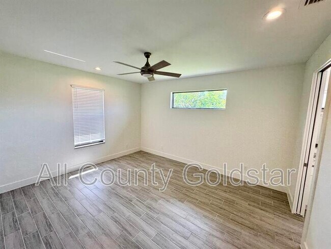 Building Photo - 3924 San Rocco Dr