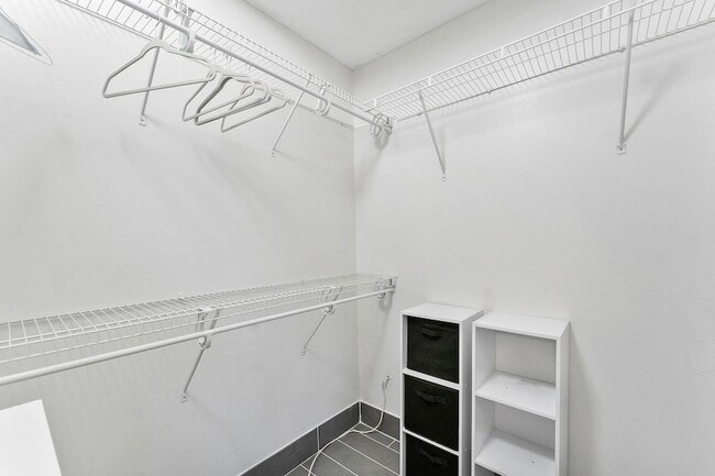 Building Photo - 8103 Covington Ct