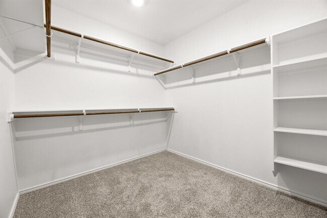 Building Photo - 12809 Village Spun Plz