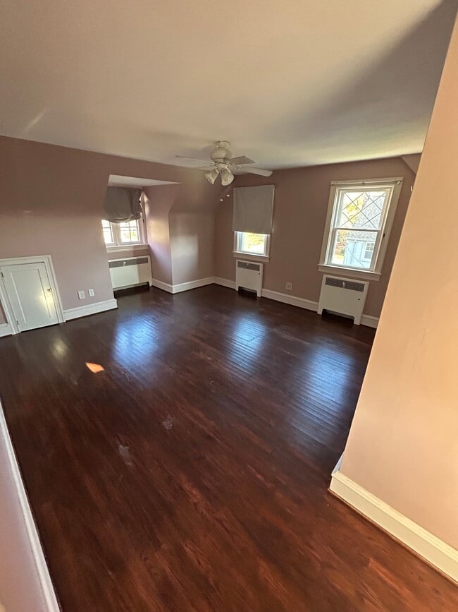 Building Photo - 1210 Fairview Ave